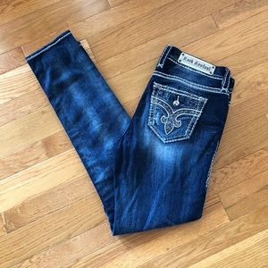 NWOT Rock Revival Easy Skinny Jeans